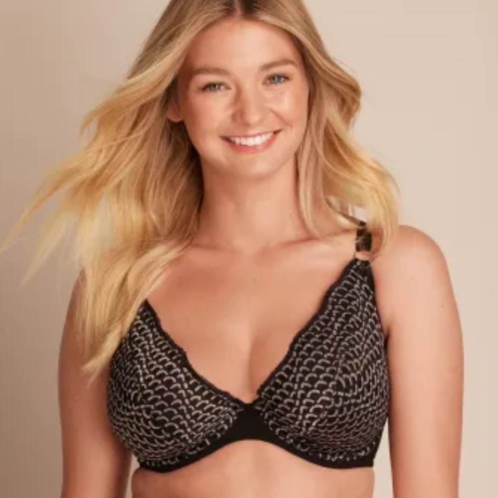 BRAVISSIMO NWT “Aria” Black And Sliver Bra Size 32D